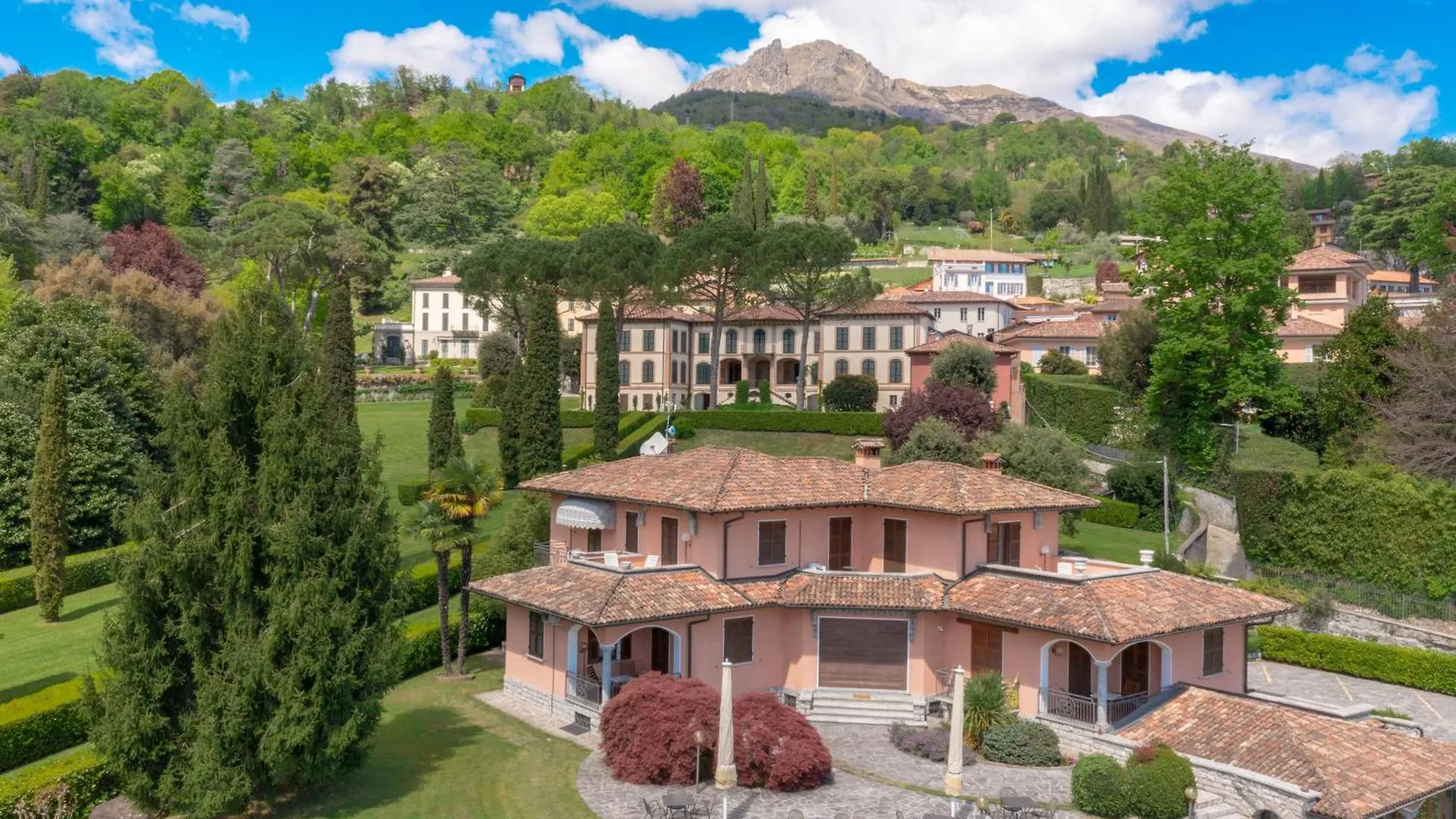Hotel Royal Menaggio 3*,  Italy