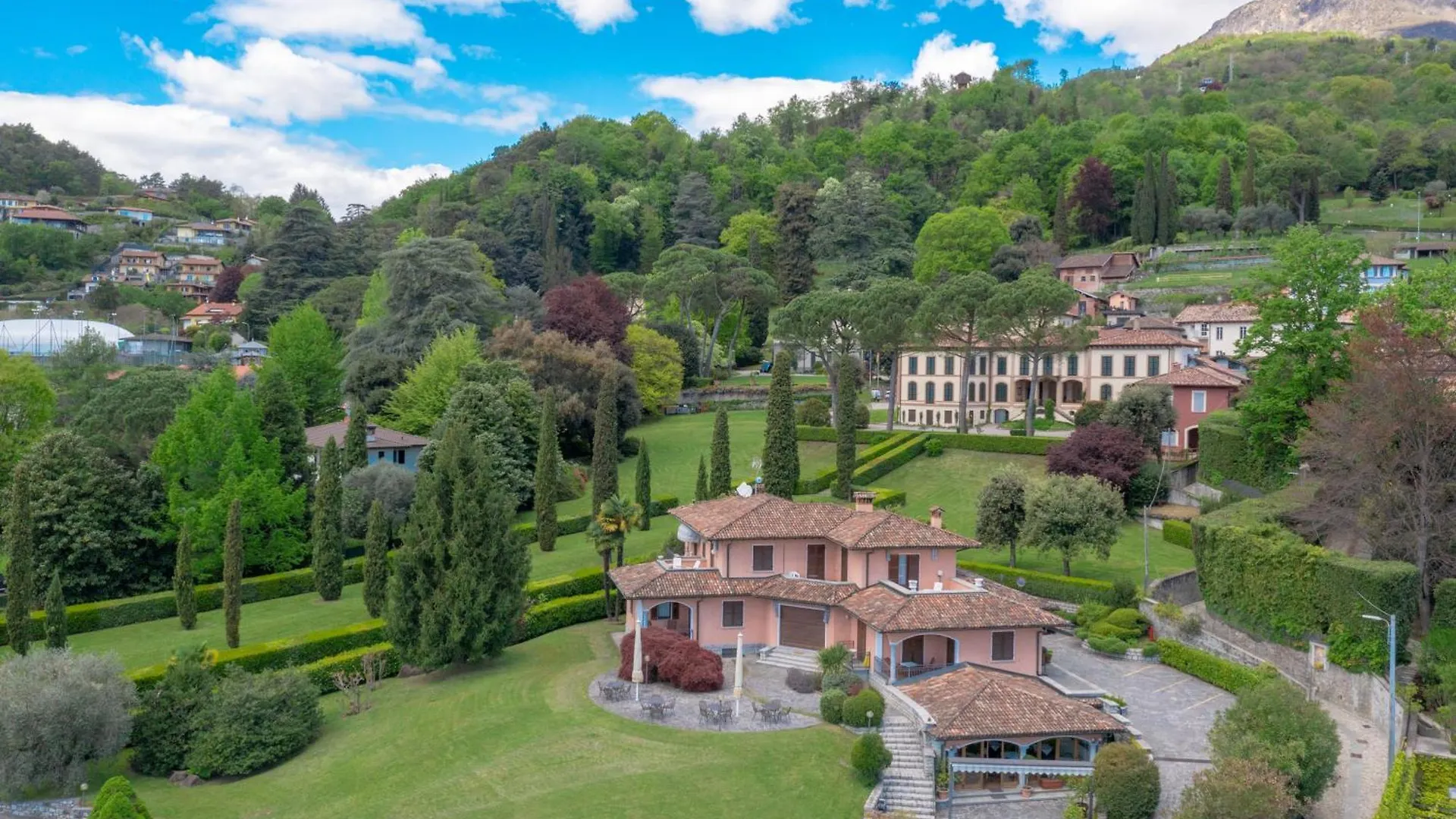 Hotel Royal Menaggio 3*,  Italy